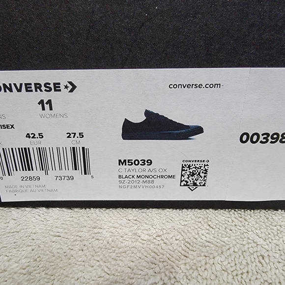 Converse - Picture 8 of 8